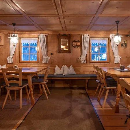 Holiday home Blendolma *